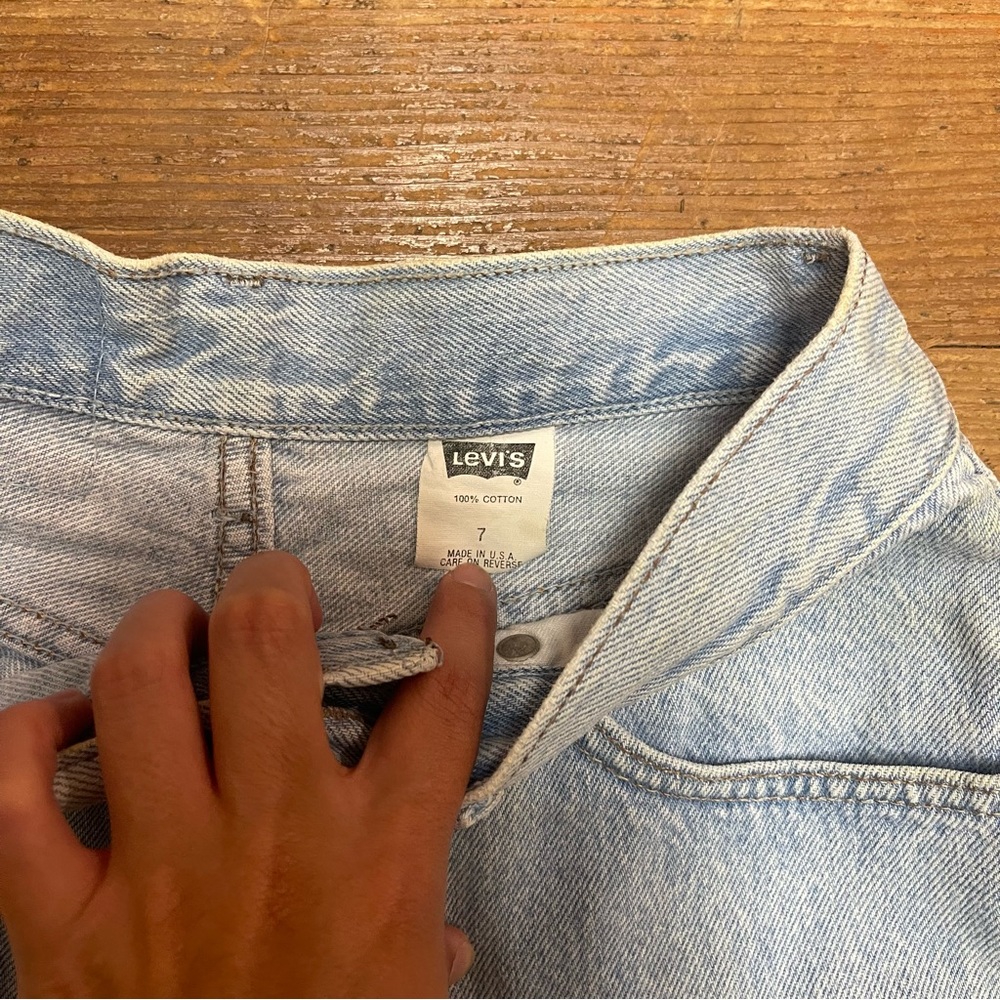 Levis Shorts - Picture 5 of 5